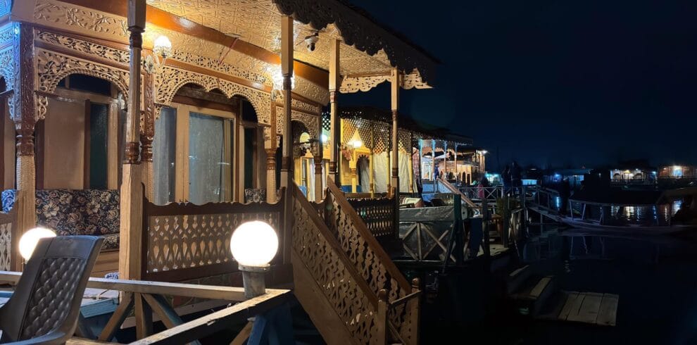 Beautiful Kashmir Destination by Marahib Travels