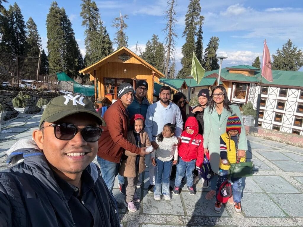 How to Reach Gulmarg During Heavy Snowfall